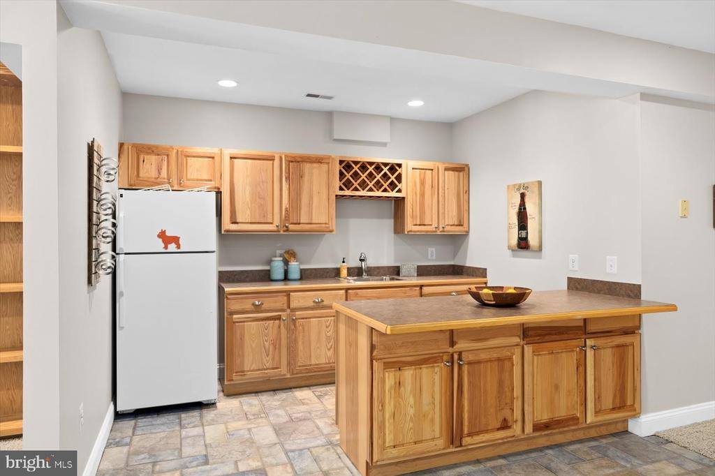 10150 Hedrick Farm Lane, Midland, VA 22728