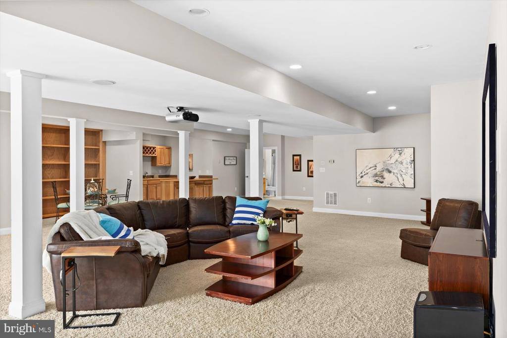 10150 Hedrick Farm Lane, Midland, VA 22728