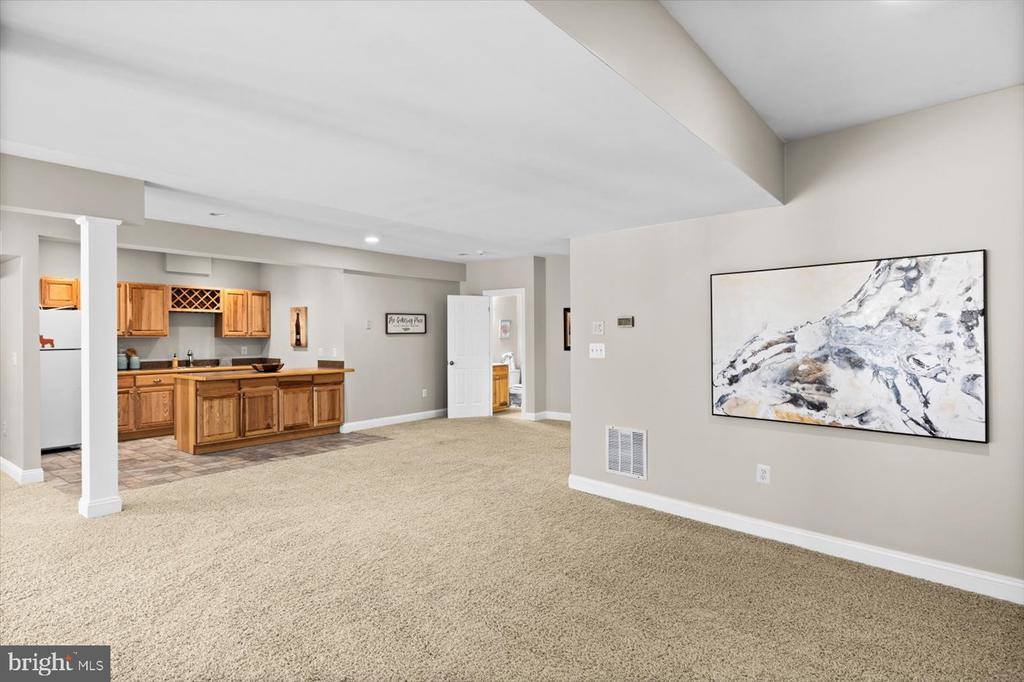 10150 Hedrick Farm Lane, Midland, VA 22728