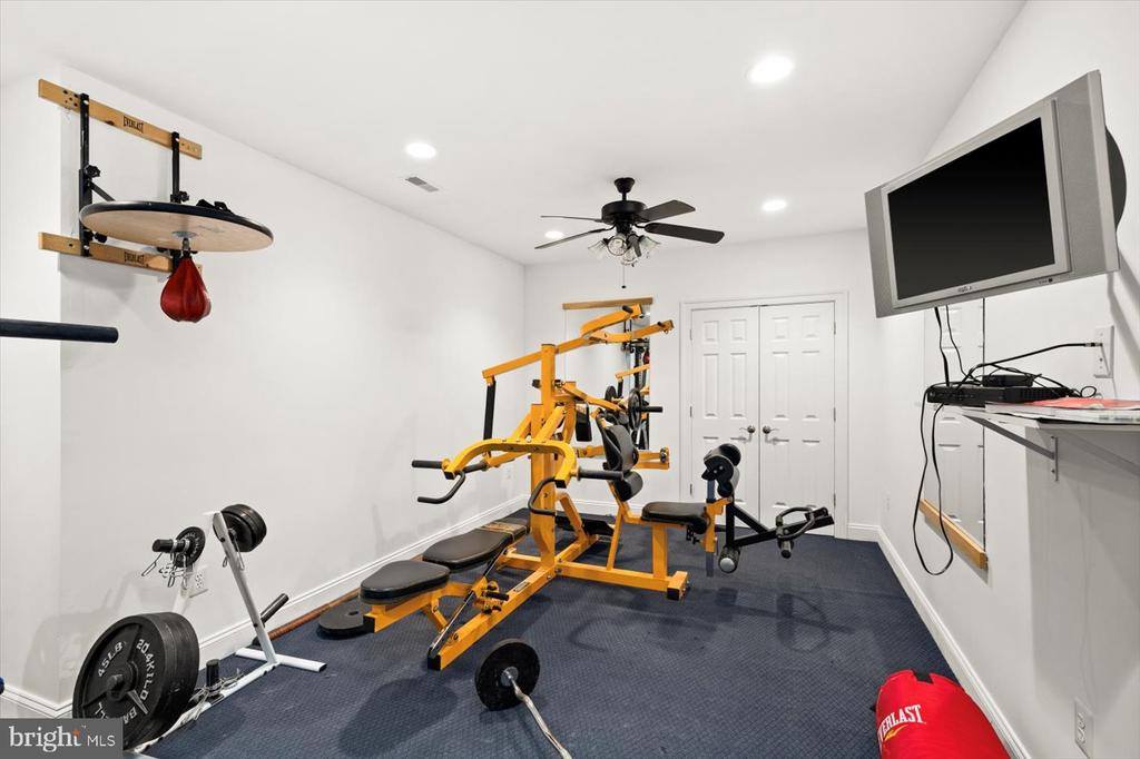 10150 Hedrick Farm Lane, Midland, VA 22728