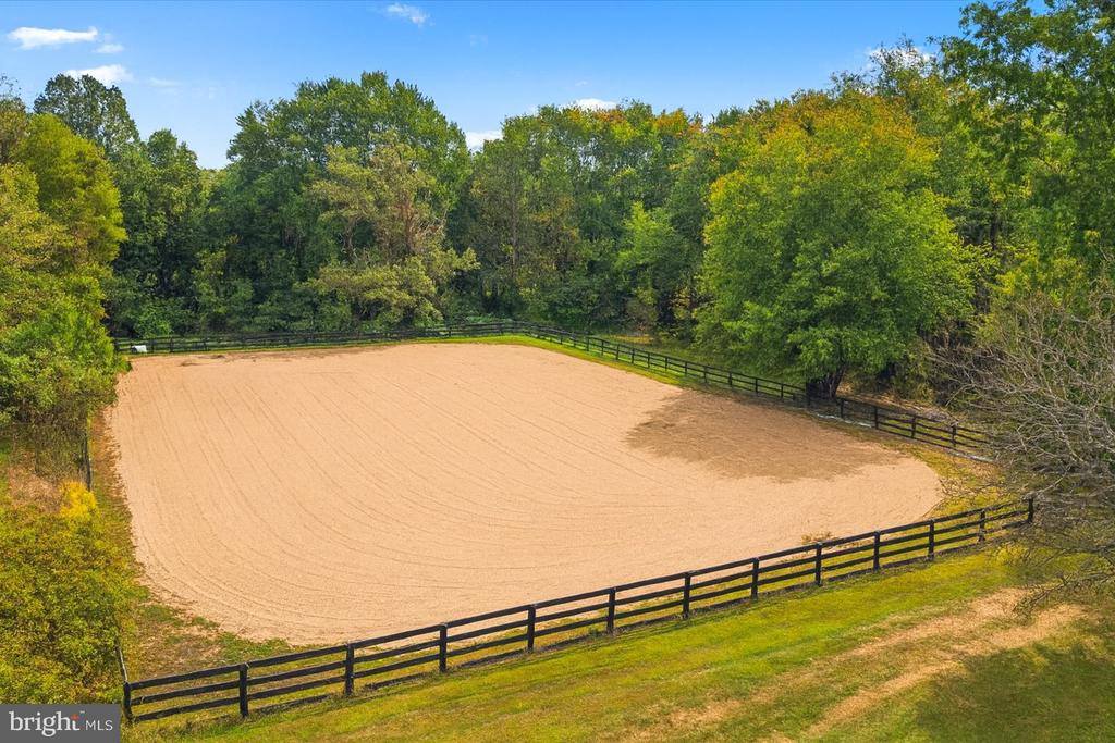 10150 Hedrick Farm Lane, Midland, VA 22728