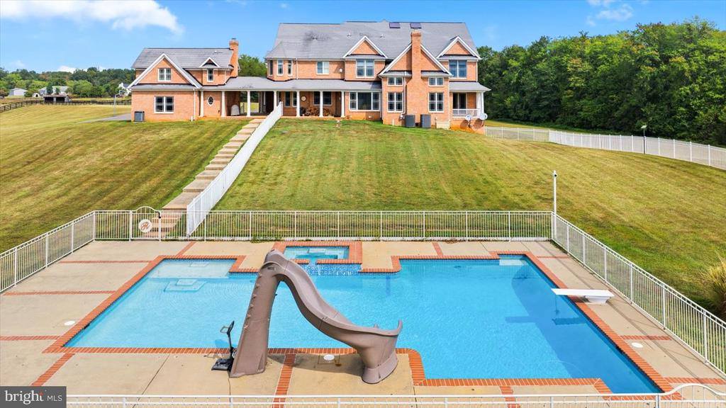 10150 Hedrick Farm Lane, Midland, VA 22728