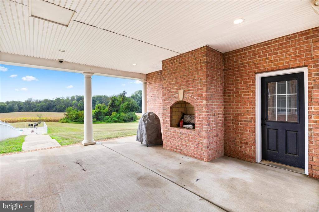 10150 Hedrick Farm Lane, Midland, VA 22728