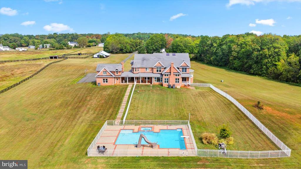 10150 Hedrick Farm Lane, Midland, VA 22728