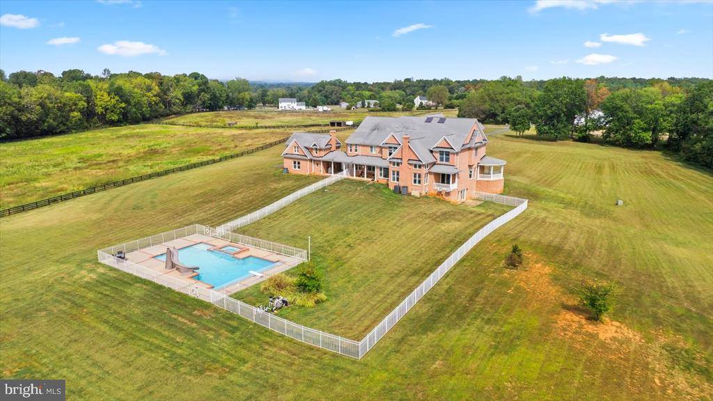 10150 Hedrick Farm Lane, Midland, VA 22728