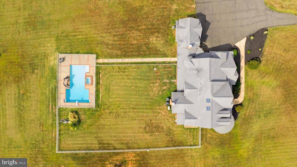 10150 Hedrick Farm Lane, Midland, VA 22728