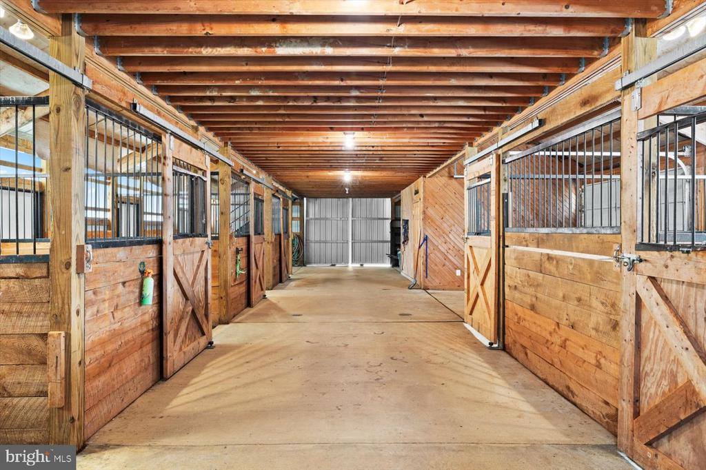 10150 Hedrick Farm Lane, Midland, VA 22728