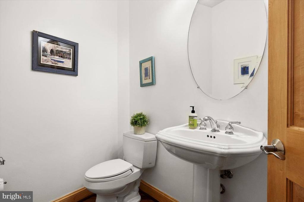 10150 Hedrick Farm Lane, Midland, VA 22728