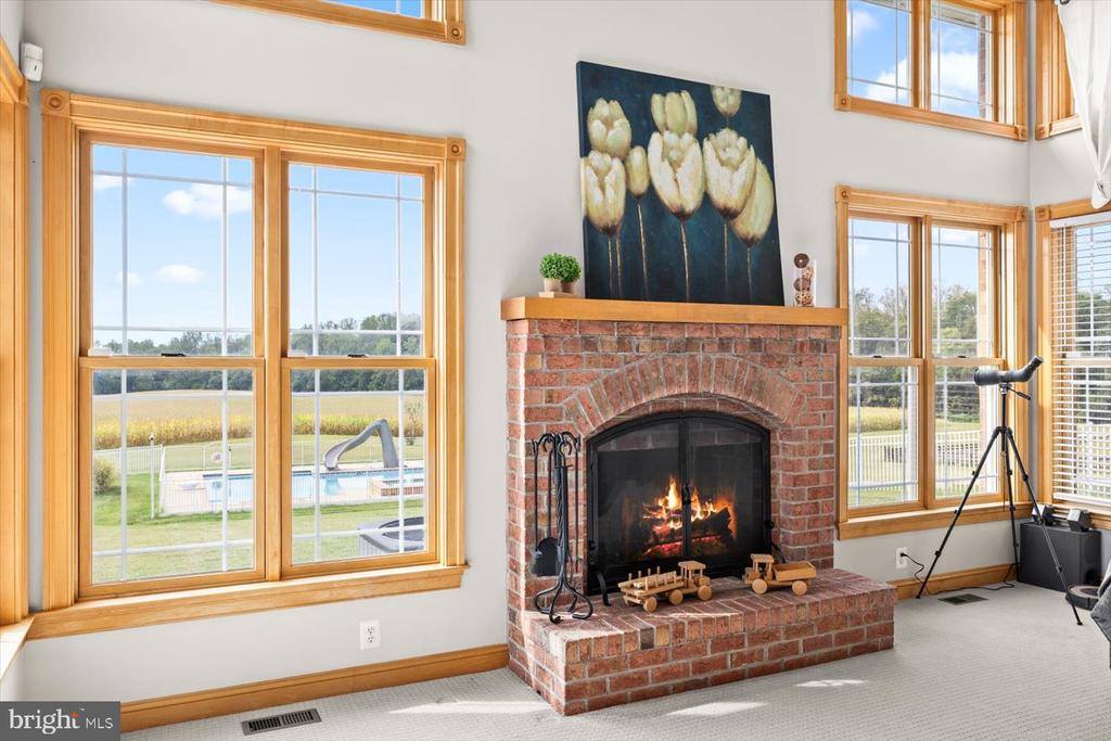 10150 Hedrick Farm Lane, Midland, VA 22728