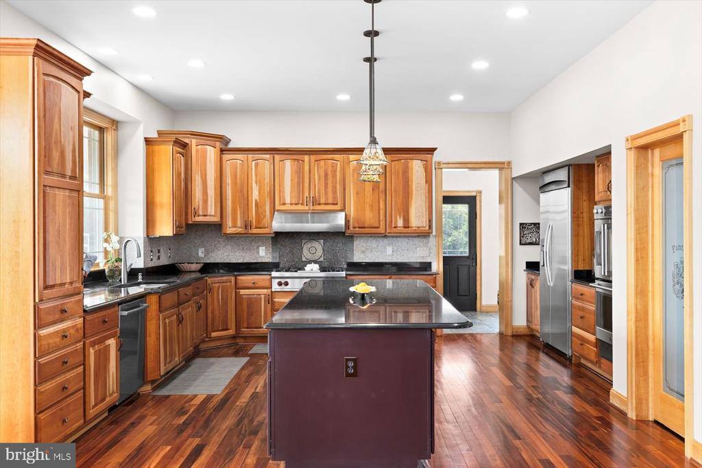 10150 Hedrick Farm Lane, Midland, VA 22728