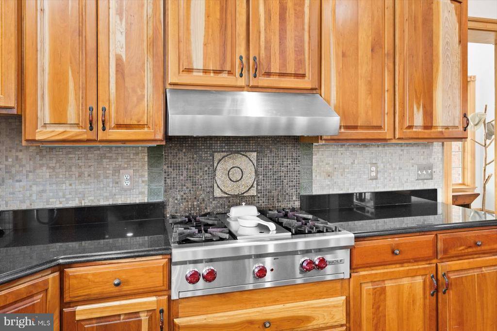 10150 Hedrick Farm Lane, Midland, VA 22728