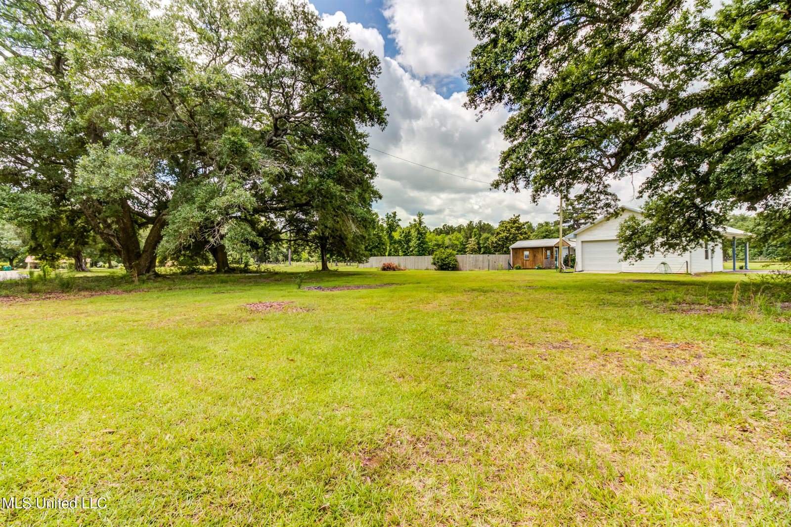 11192 Willie Lee Road, Picayune, MS 39466