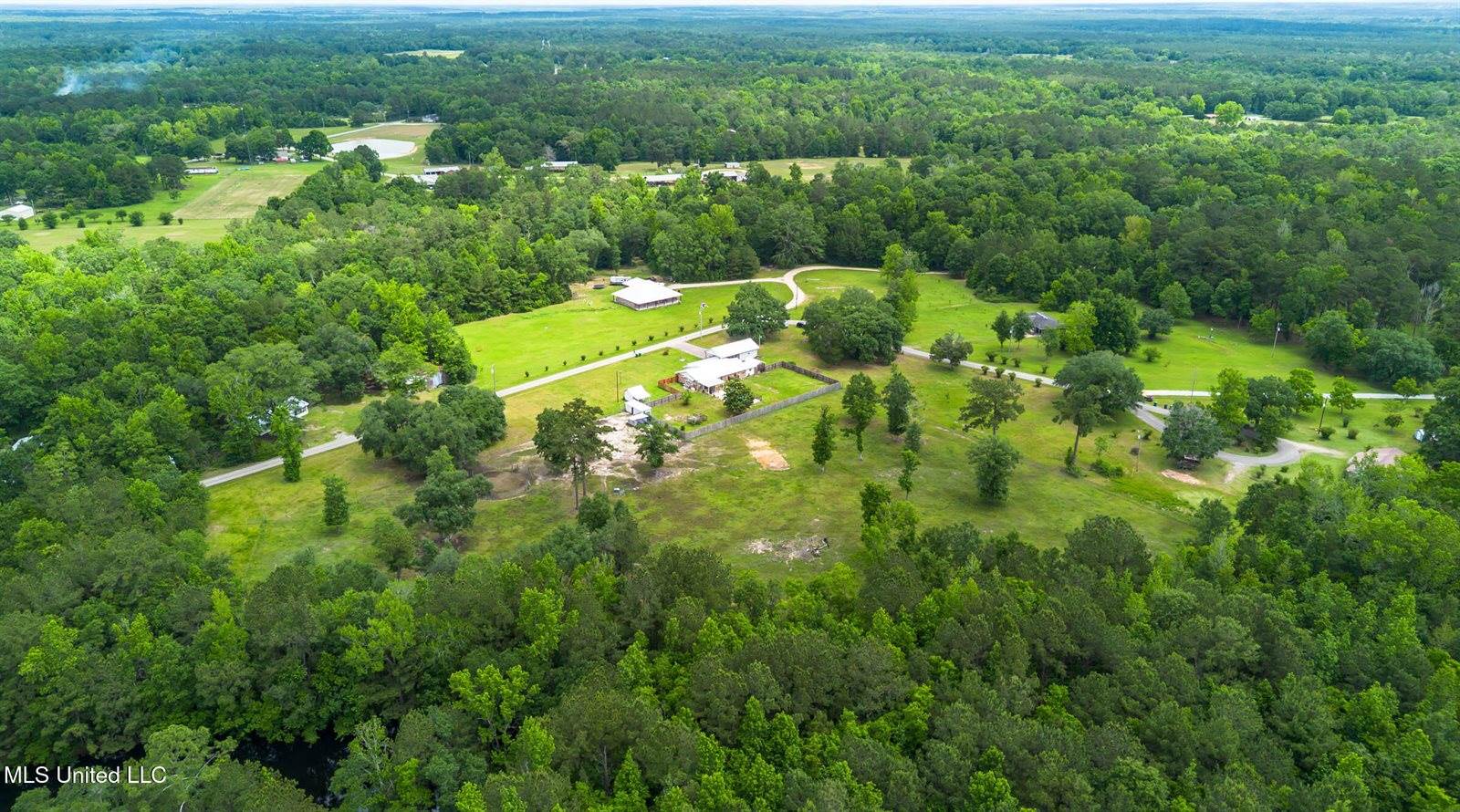 11192 Willie Lee Road, Picayune, MS 39466