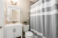 2570 Lane Road, Columbus, OH 43220