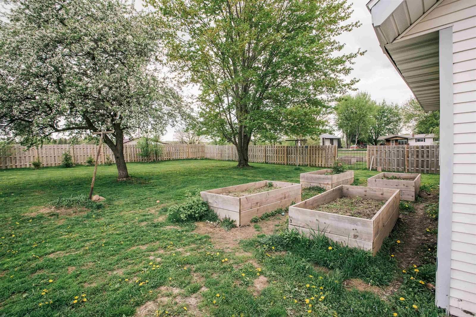 333 Maple Street, Granton, WI 54436