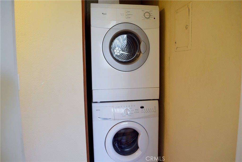 2465 West Acacia Avenue, Hemet, CA 92545