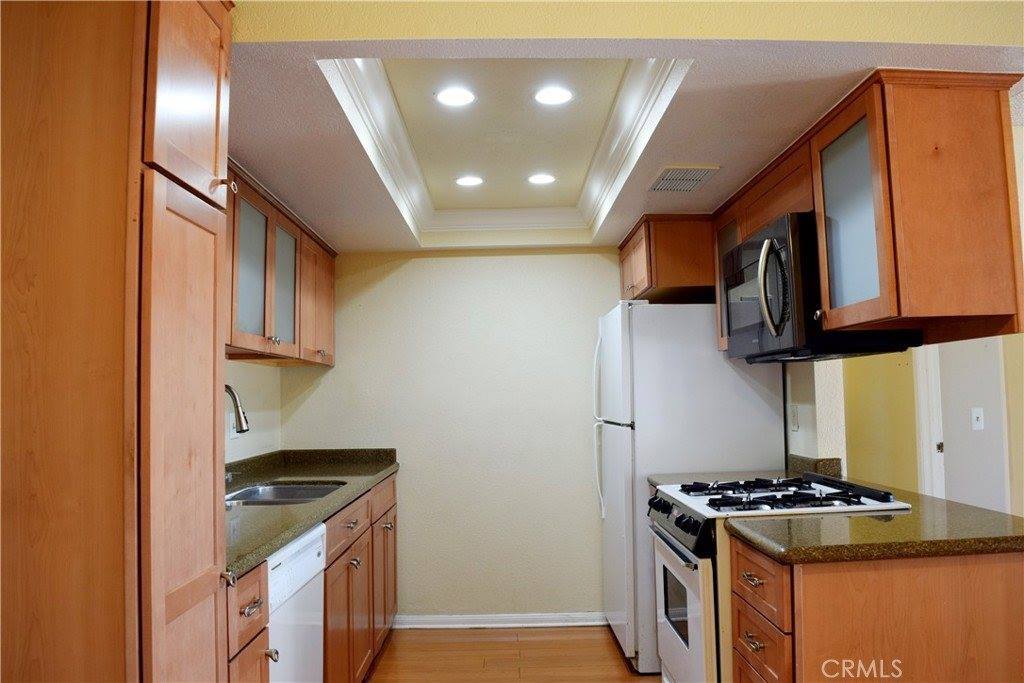 2465 West Acacia Avenue, Hemet, CA 92545