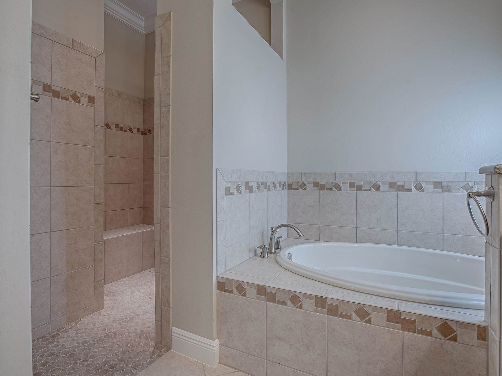 2044 Larkwood Court, The Villages, FL 32162