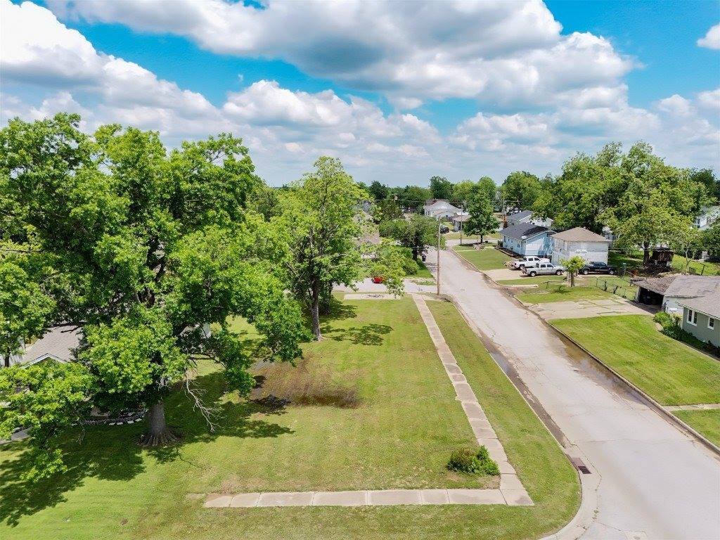 202 West Rosa Street, Shawnee, OK 74804