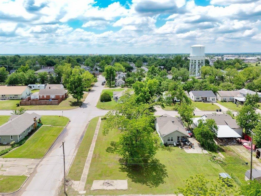 202 West Rosa Street, Shawnee, OK 74804