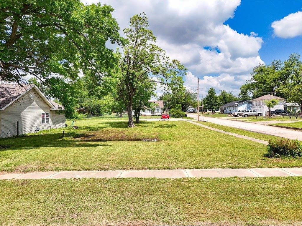 202 West Rosa Street, Shawnee, OK 74804