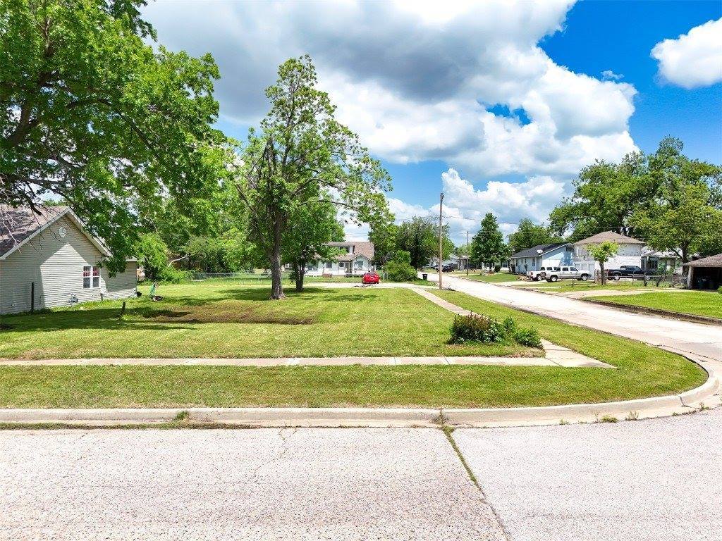 202 West Rosa Street, Shawnee, OK 74804