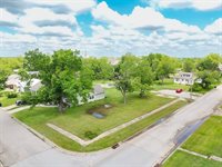 202 West Rosa Street, Shawnee, OK 74804