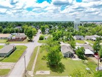 202 West Rosa Street, Shawnee, OK 74804