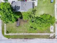 202 West Rosa Street, Shawnee, OK 74804