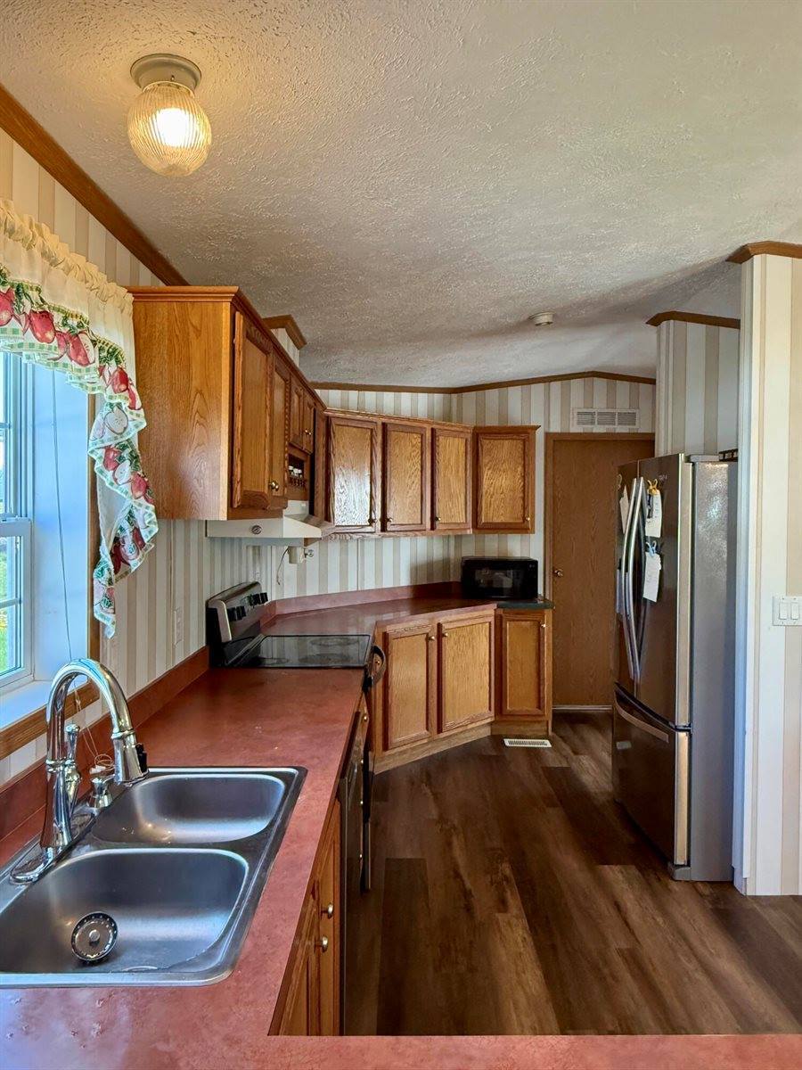 4 M Street, Bangor, ME 04401