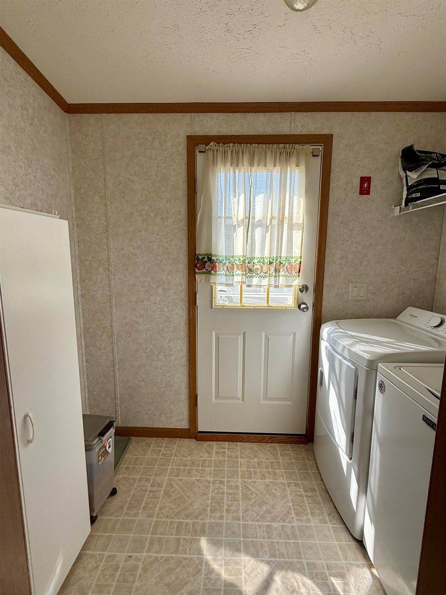 4 M Street, Bangor, ME 04401