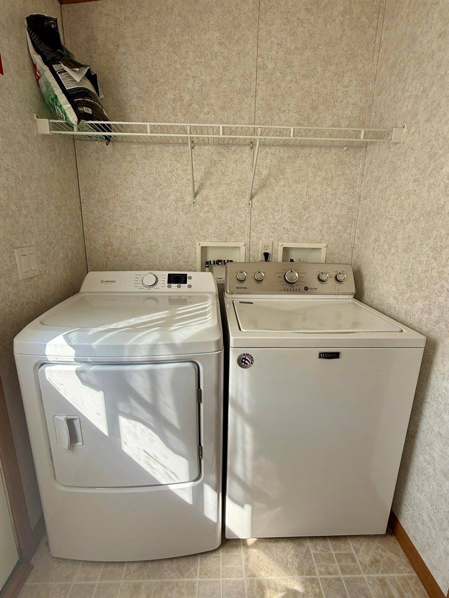 4 M Street, Bangor, ME 04401