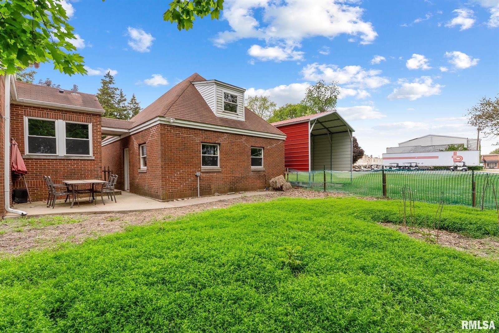 101 North Ridge Street, Cambridge, IL 61238