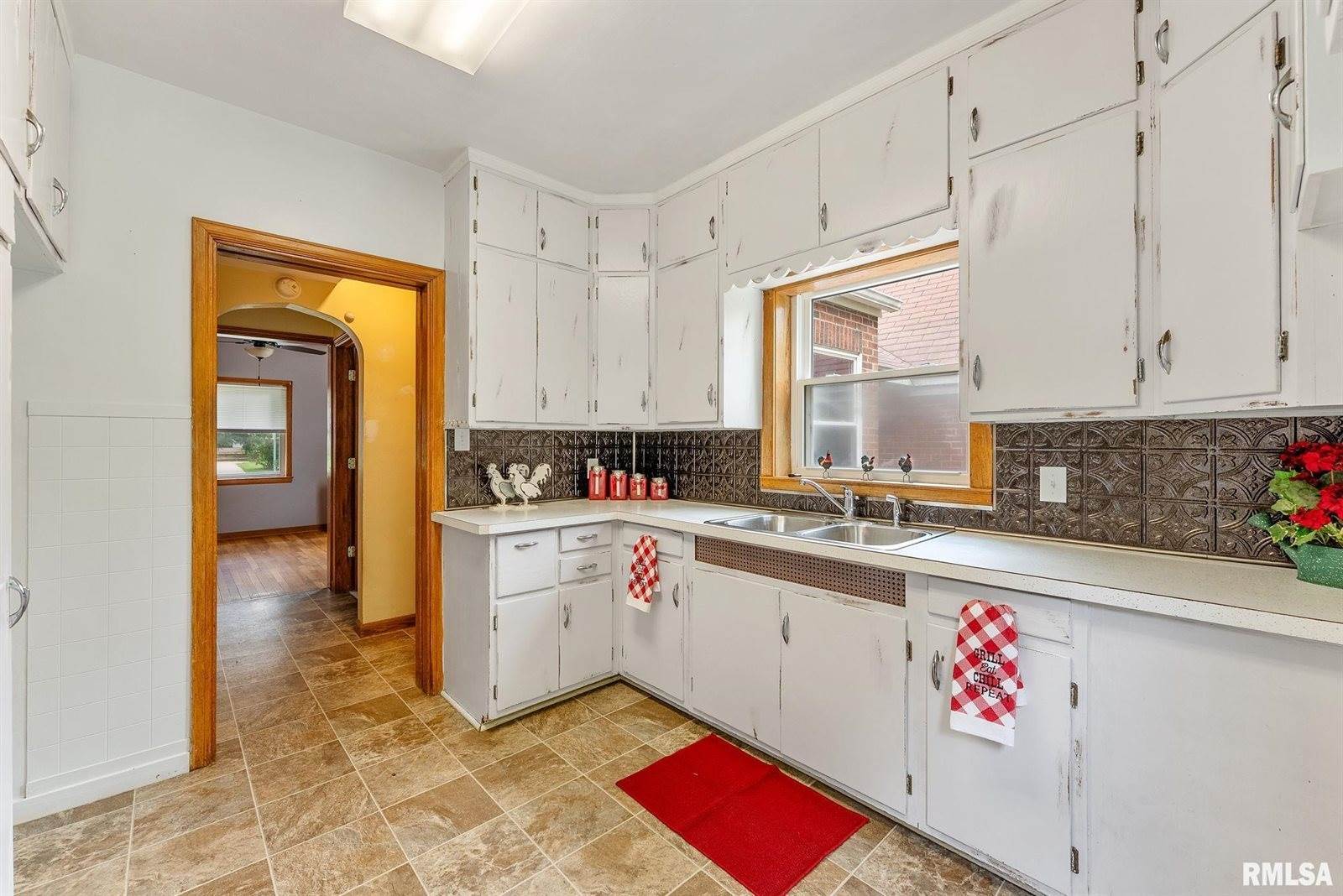 101 North Ridge Street, Cambridge, IL 61238