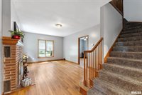 101 North Ridge Street, Cambridge, IL 61238