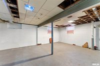 101 North Ridge Street, Cambridge, IL 61238