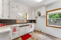 101 North Ridge Street, Cambridge, IL 61238