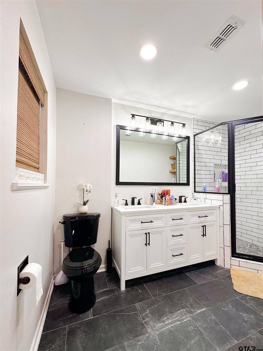 8116 Jewell Lane, Tyler, TX 75703