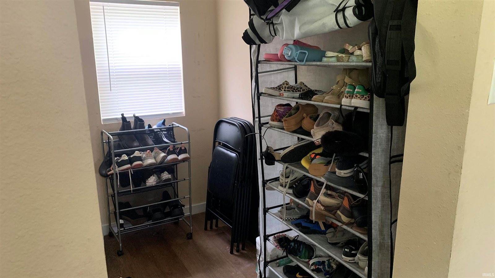 413 W Harvard Avenue, Muncie, IN 47303