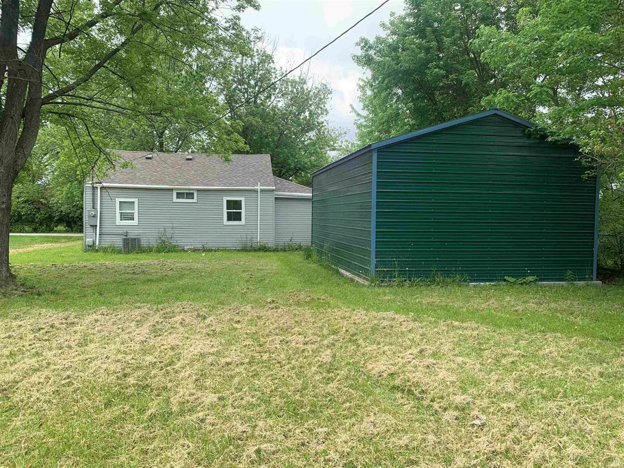 413 W Harvard Avenue, Muncie, IN 47303