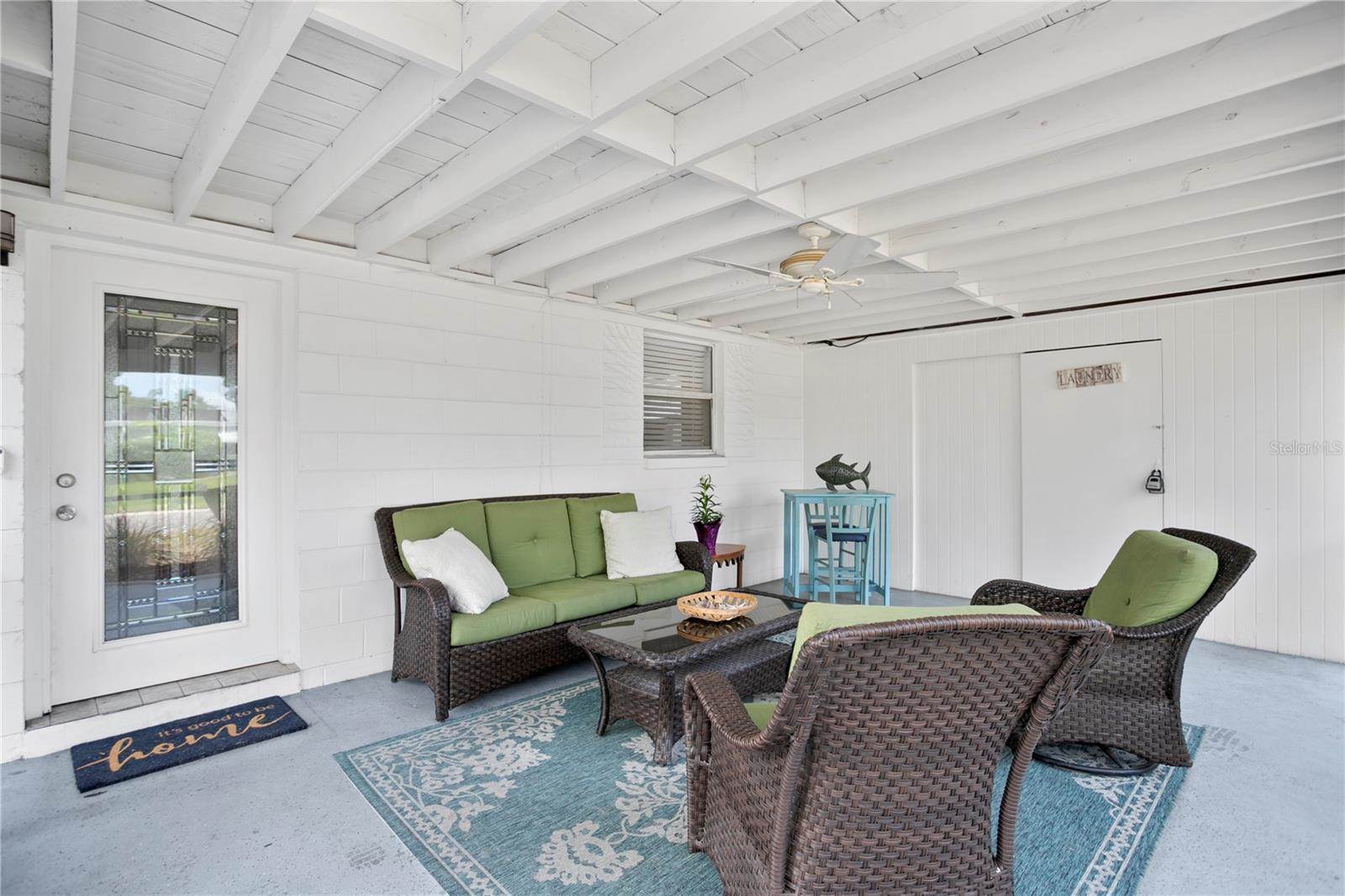 10442 Cirimoya Lane, Seminole, FL 33772