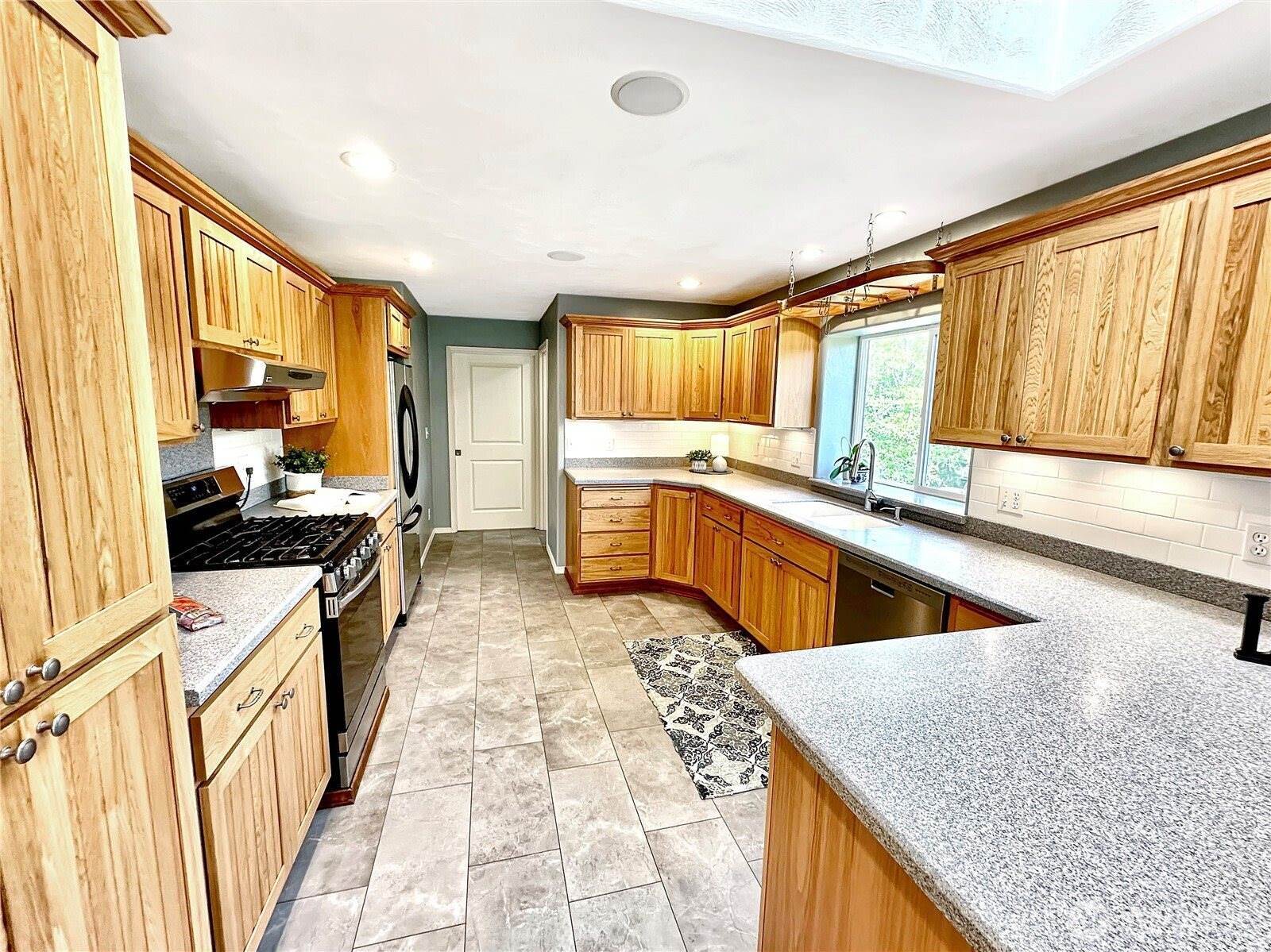 702 Cherry Road, Montesano, WA 98563