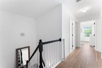4 Persimmon Ct, Jersey City, NJ 07305