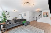 4 Persimmon Ct, Jersey City, NJ 07305