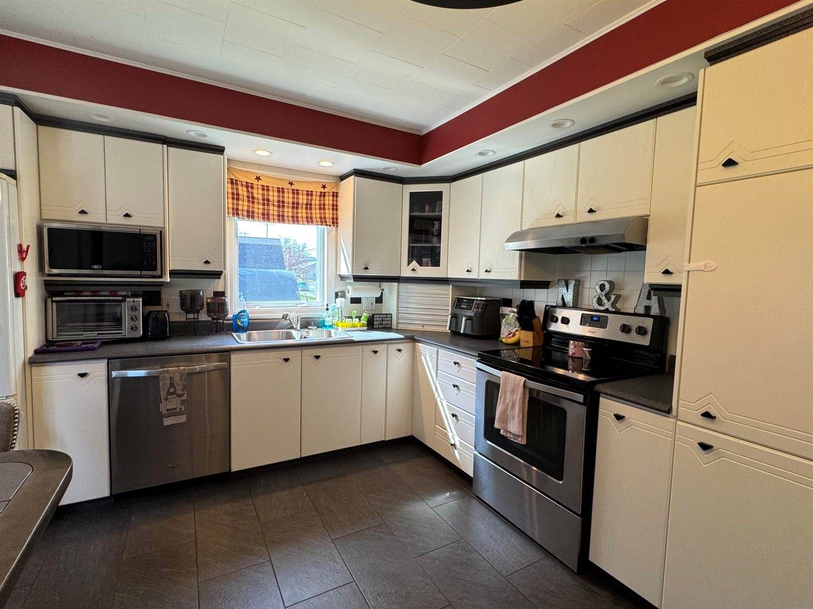 523 Main Street, Madawaska, ME 04756