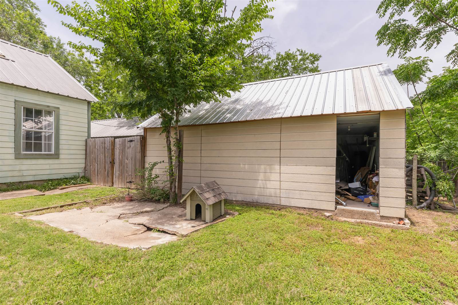 1206 East 28th Street, Bryan, TX 77803