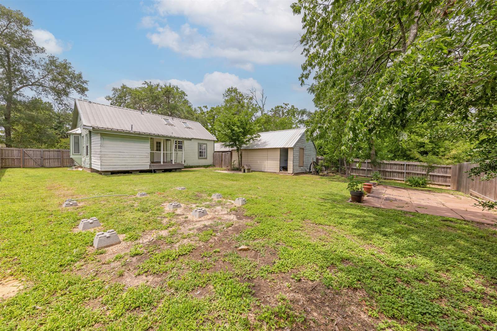 1206 East 28th Street, Bryan, TX 77803