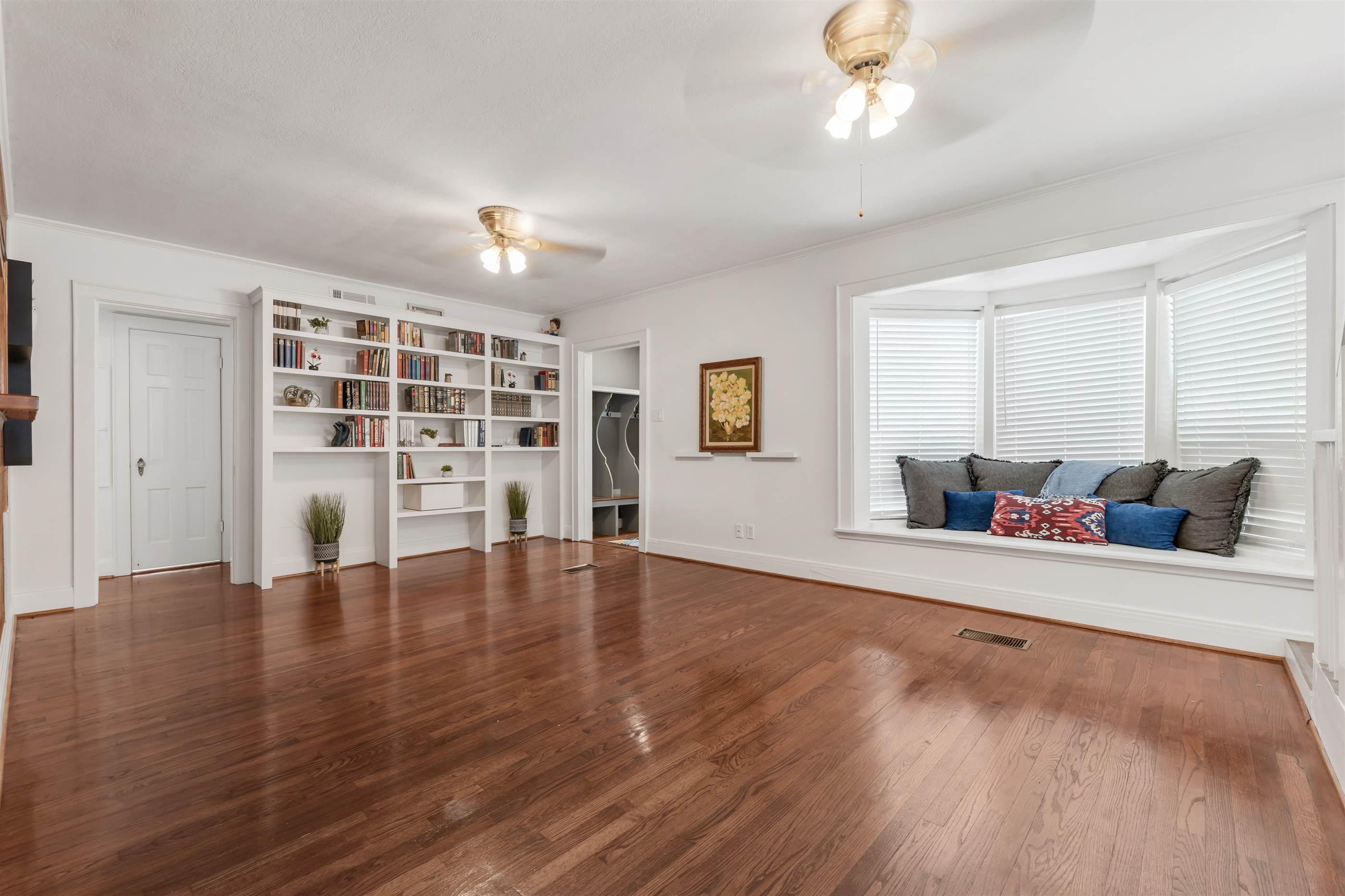 1206 East 28th Street, Bryan, TX 77803