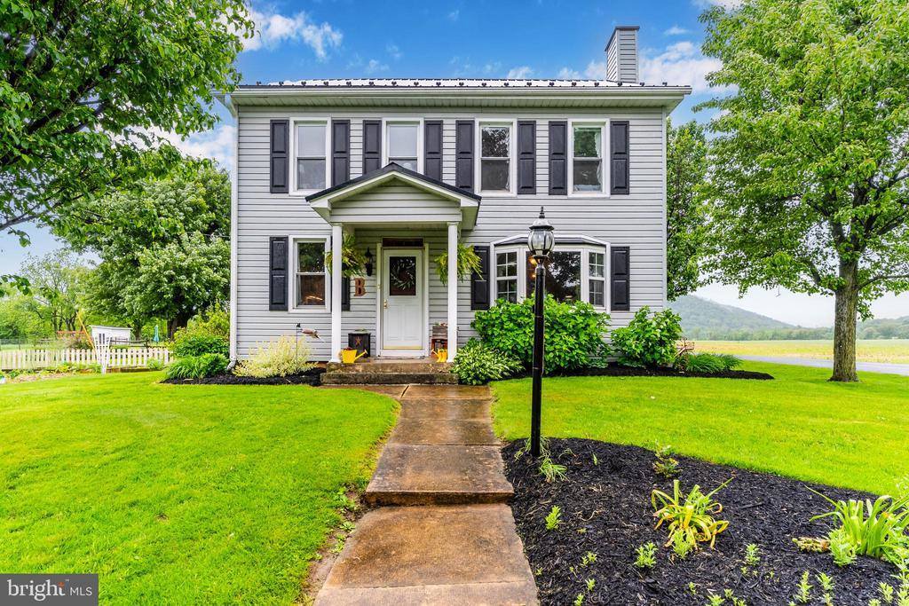 667 Bridgeport Road, Landisburg, PA 17040