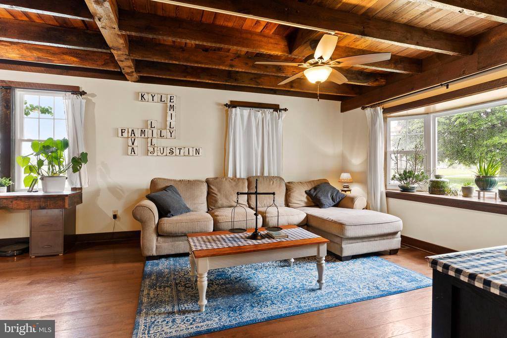 667 Bridgeport Road, Landisburg, PA 17040